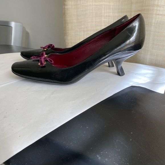 Louis Vuitton Black patent leather Heels Purple Bow pumps slides slip-ons 34.5-5 - Picture 8 of 10